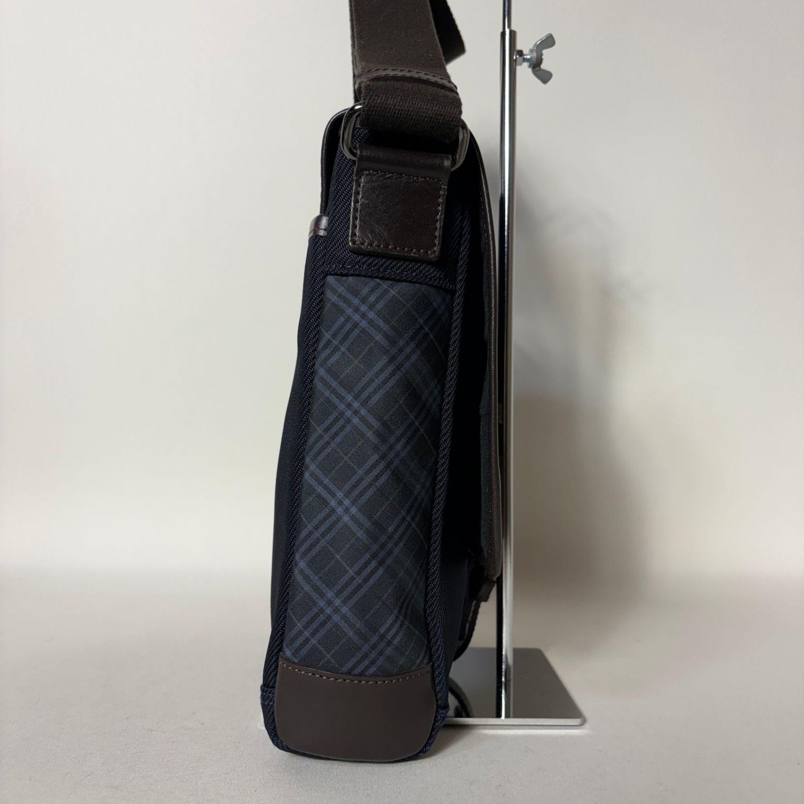 2512-210｜美品｜バーバリー ショルダーバッグ ダークブラウン 