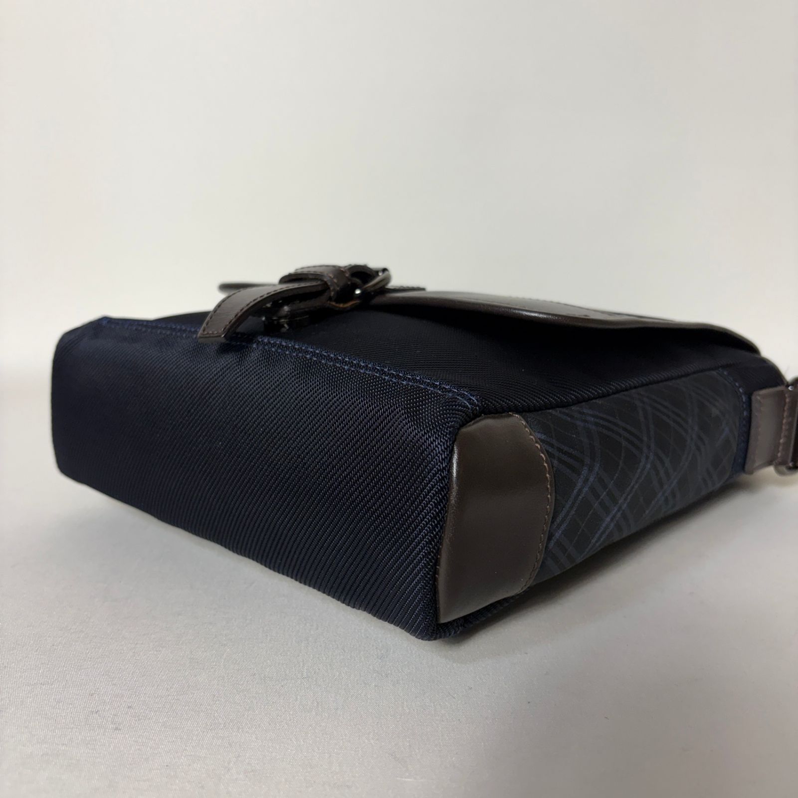 2512-210｜美品｜バーバリー ショルダーバッグ ダークブラウン 