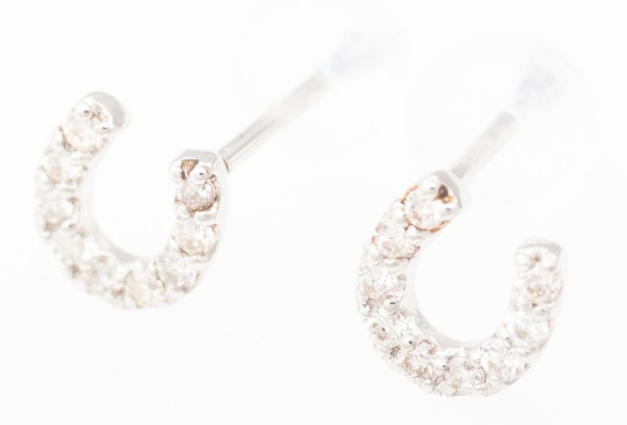 Pt900 ダイヤモンド ピアス (馬蹄形/ホースシュー) 品番d24-55 【公式 Pt900 ダイヤモンド ピアス (馬蹄形/ホースシュー) 品番d24-55 【公式