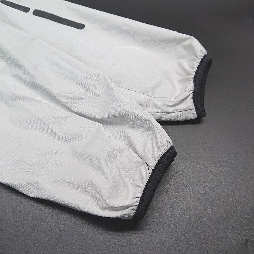 ◇ FILA フィラ ハイネック ジップアップ ロゴプリント 長袖