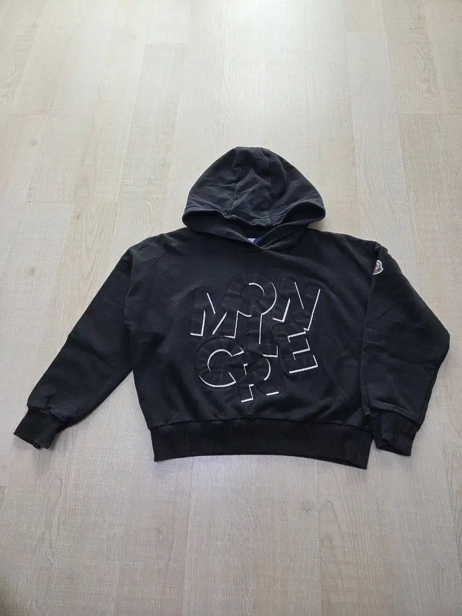 8 Y モンクレールキッズ レディース 女の子 クロップド スウェットシャツ