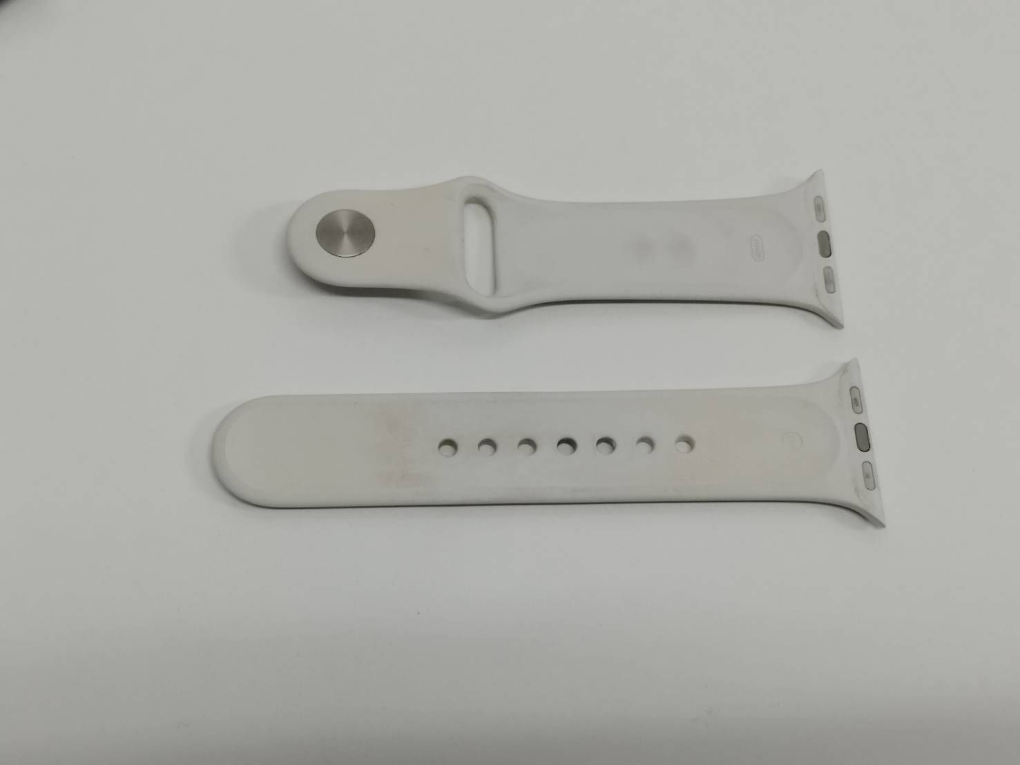 Apple Watch Series 6 GPS 40 mm A 2291 シルバー MG 283 J 1