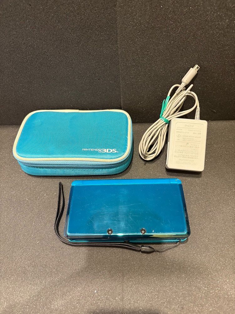 品 ニンテンドー3 DS アクアブルー ケース 充電器付き 〓