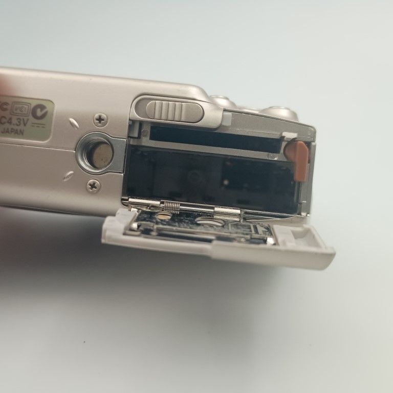  Canon IXY DIGITAL 700 Silver コンパクトデジタルカメラ コンパクトデジタルカメラ デジタルカメラ