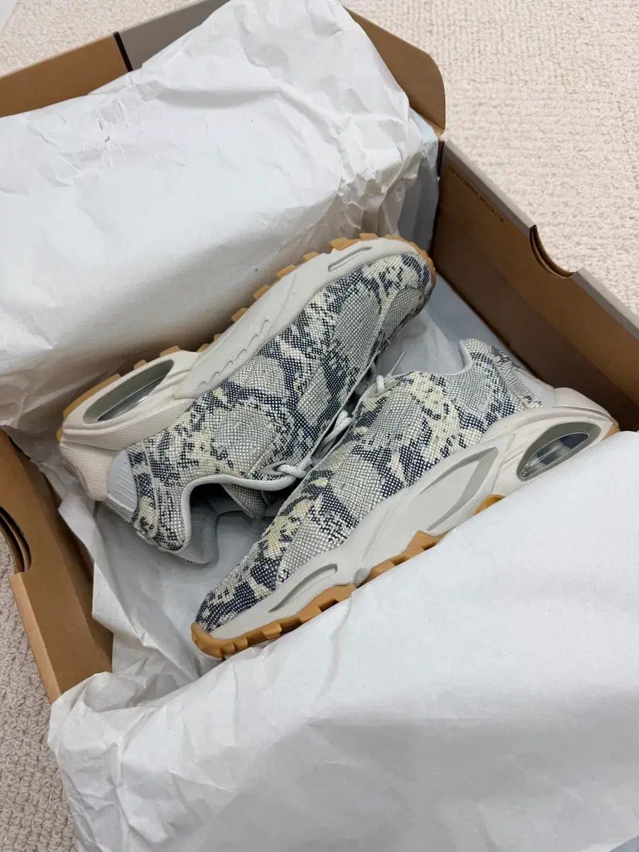 NIKE x Nocta ドレイク HOT Face the Sun ステップ ライトボーン 250