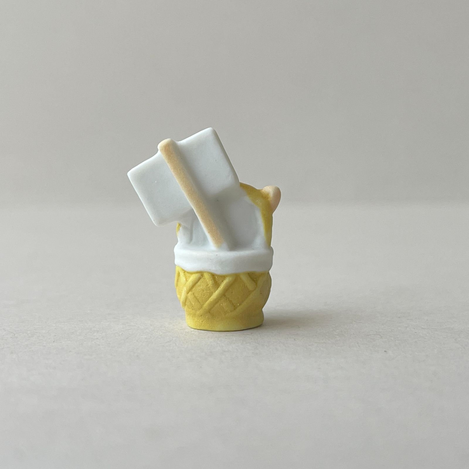 グルメのビスケット　10個　フェーブ　フェーヴ　フランス　陶器　ミニチュア　置物 グルメのビスケット 10個 フェーブ フェーヴ フランス 陶器 ミニチュア