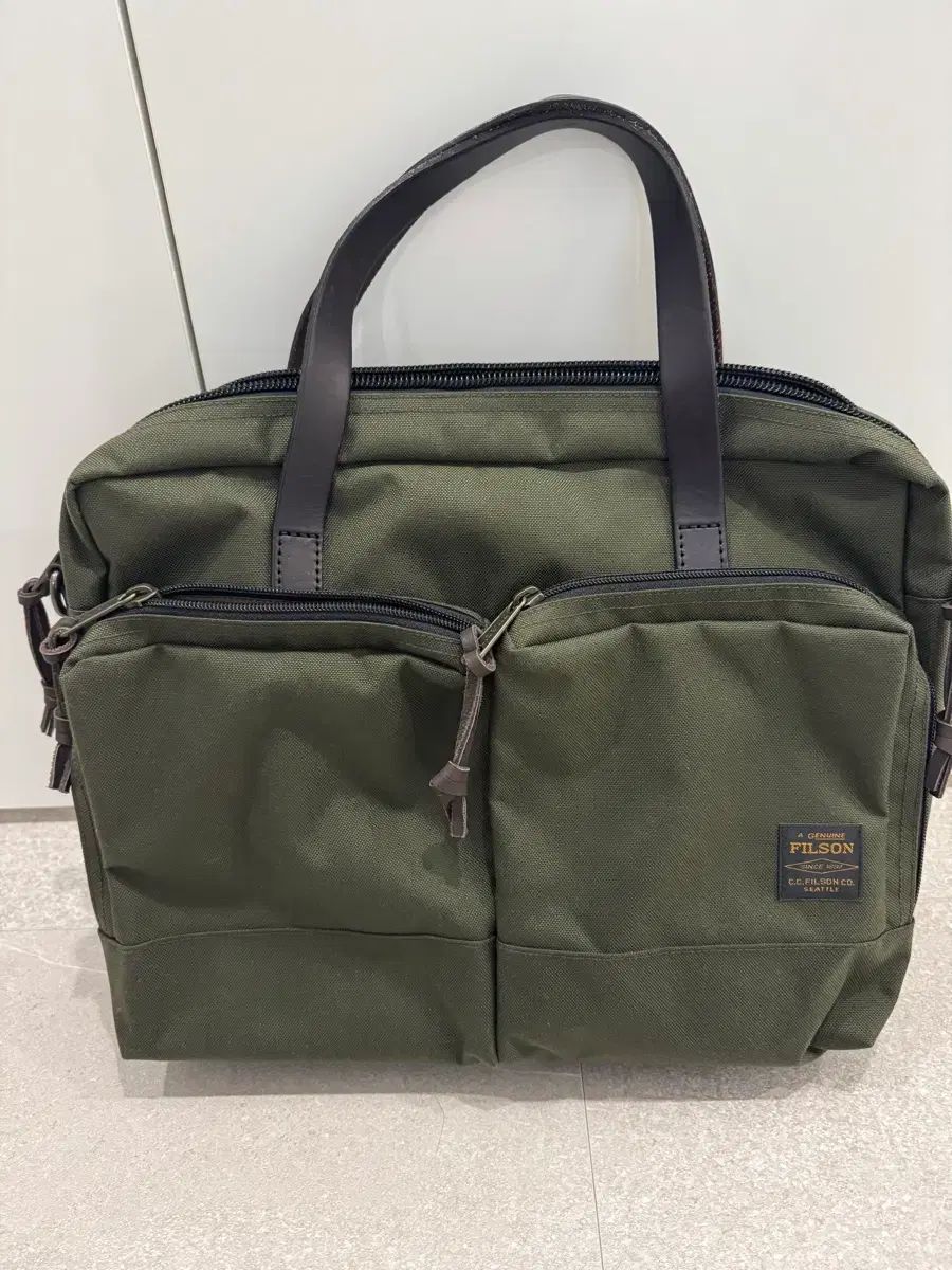 フィルソン ドライ リーフ ブリーフケース