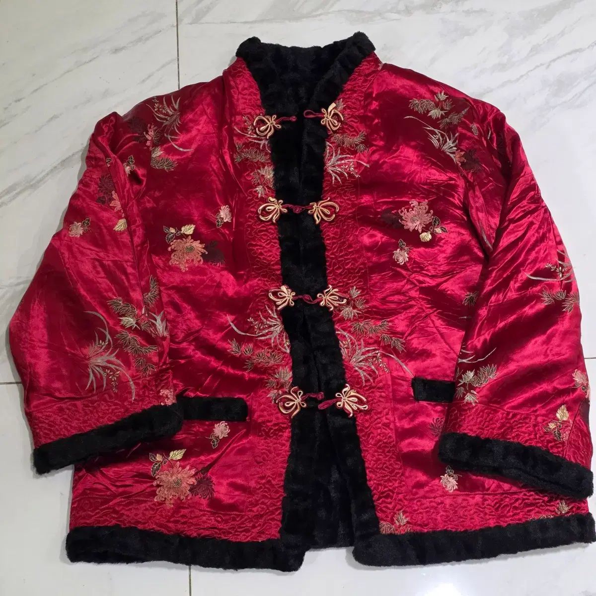 専用 : 1980s USA ヴィンテージ サテン キルト チャイナ ジャケット 1980s USA ヴィンテージ サテン キルト チャイナ ジャケット