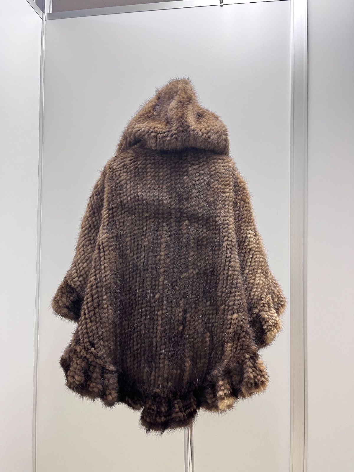 ミンクポンチョ ケープ 毛皮 フード C26010544 - メルカリ