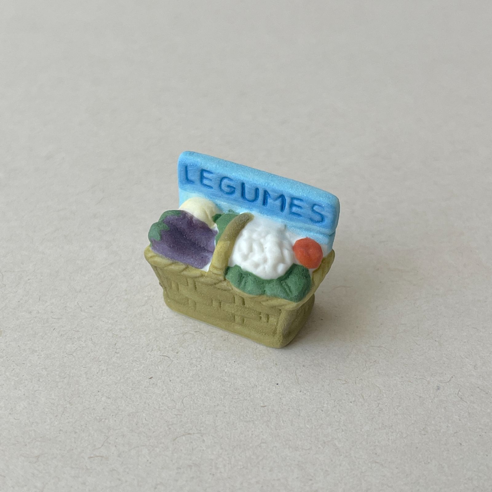 パニエの王様　レア　フェーブ　ヴィンテージ　フェーヴ　ミニチュア　陶器　カゴ パニエの王様 レア フェーブ ヴィンテージ フェーヴ ミニチュア 陶器