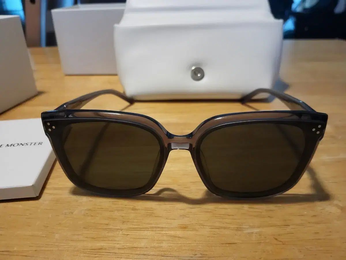 GENTLE MONSTER ジェントルモンスター サングラス DEAR