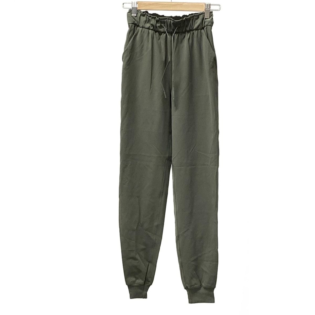 lululemon(ルルレモン) パンツ サイズ2 M レディース美品 - カーキ