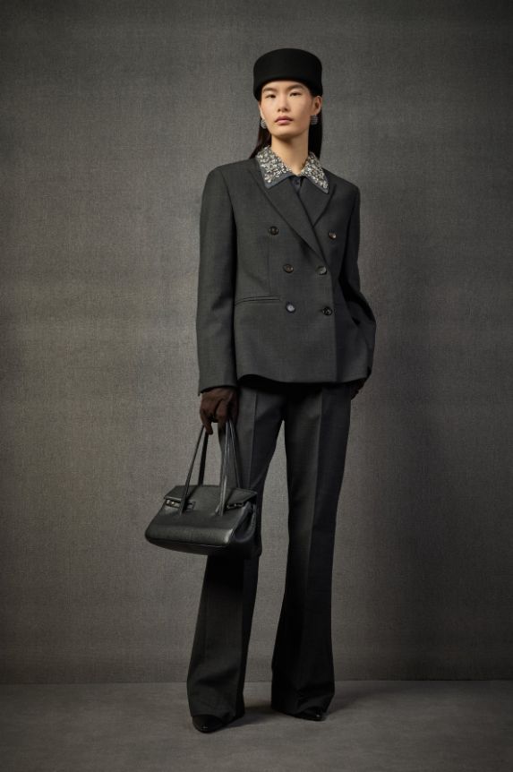 ♥ い LIVIANA CONTI リヴィアナコンティ パンツ レディスパンツ