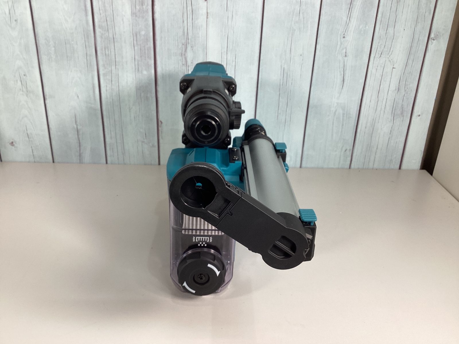 makita コードレスハンマドリル