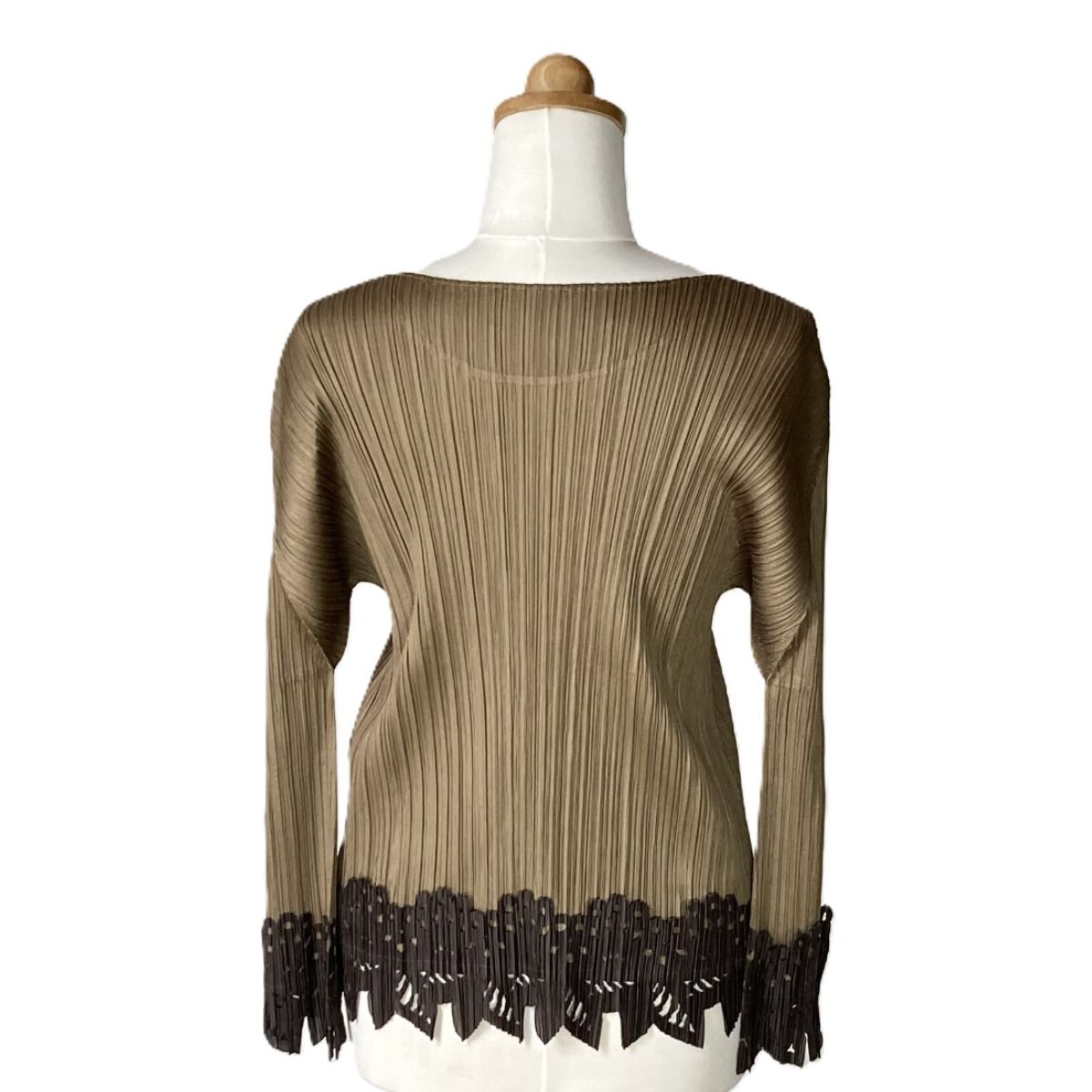 ISSEY MIYAKE イッセイミヤケ PLEATS PLEASE 長袖カットソー PP23