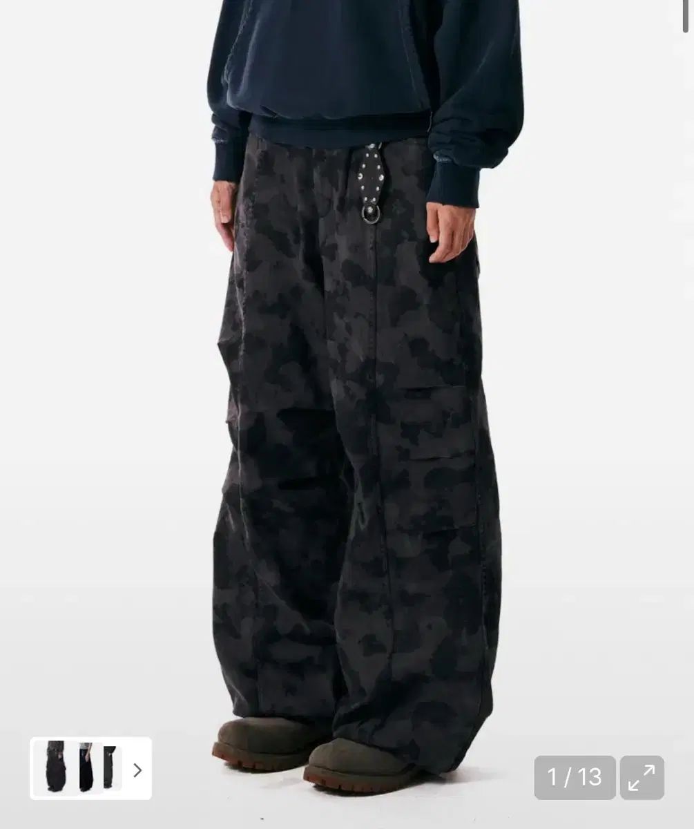 アーカーン ピンタック カモ パンツ ブラック 着回し力 チノパン 