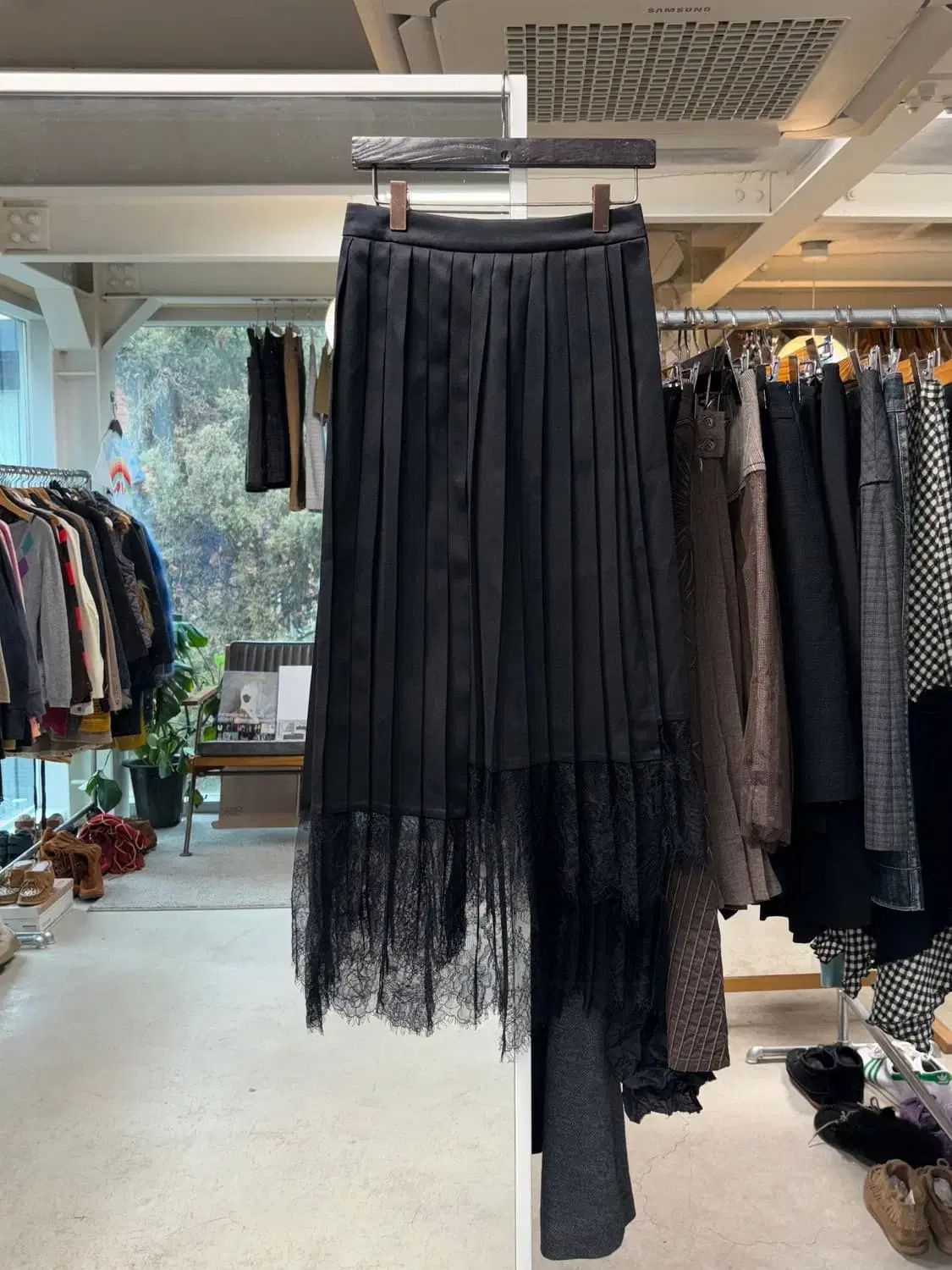 addict noir プリーツ レイ ススカート