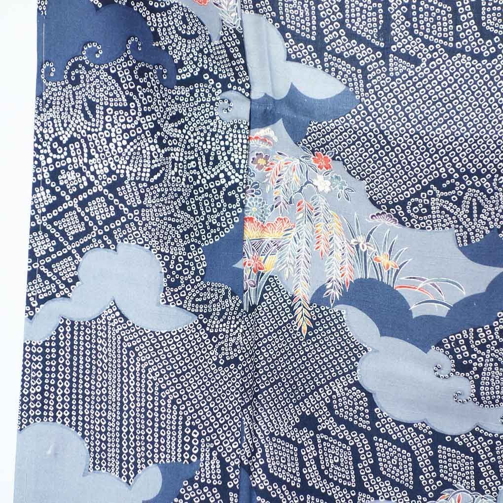 小紋 身丈158 cm 裄65 前幅24 後幅28 袖丈49 袖幅33 レディース 胴抜裾八掛 鹿の子 裄Mサイズ 秋冬春用 正絹 シルク グレー ♥品 リメイク リユース リサイクル 呉服のきくや