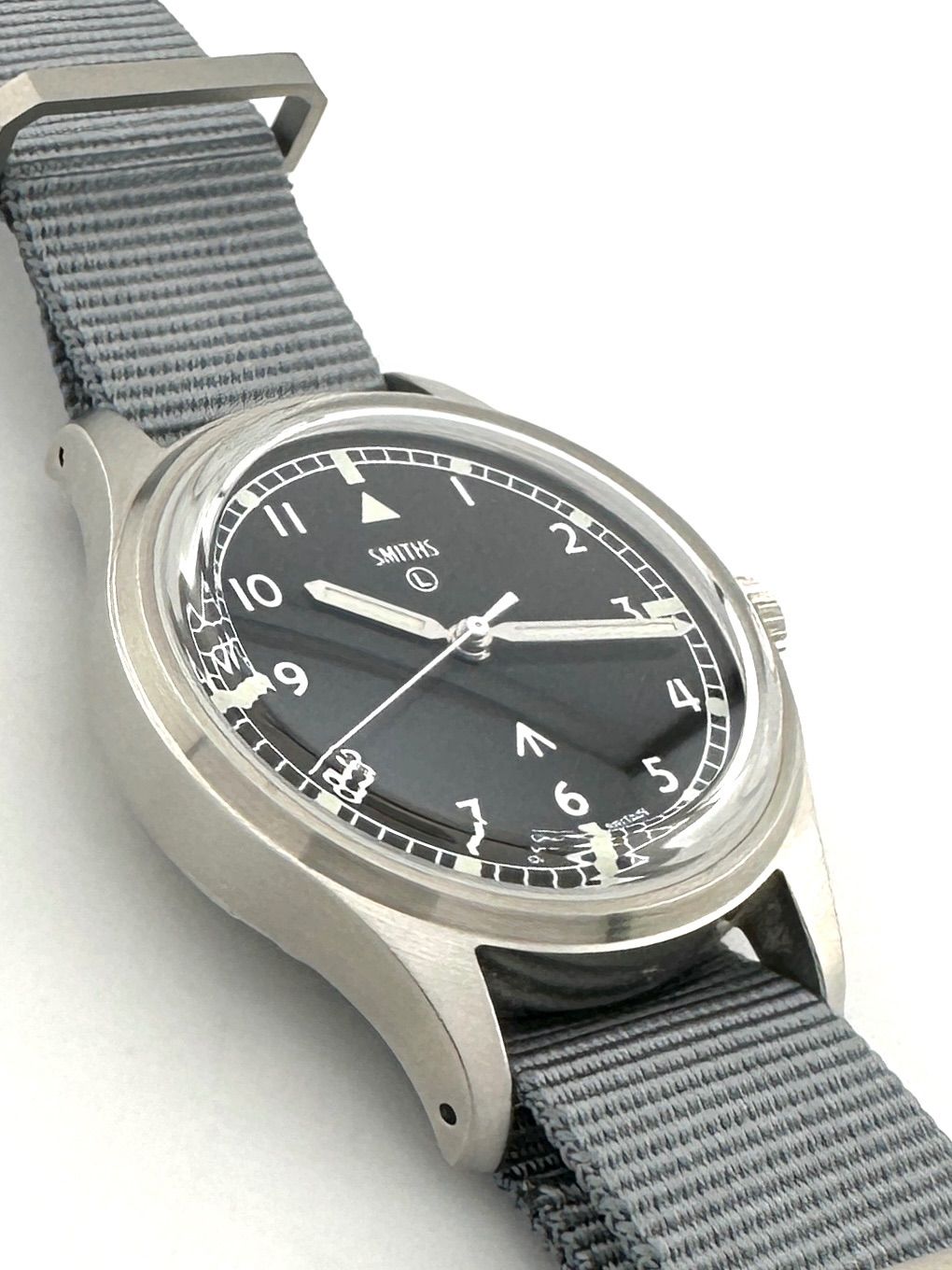 ミリタリー 手巻き時計