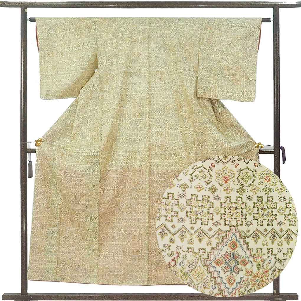 紬 身丈154 cm 裄63 前幅23 後幅28 袖丈49 袖幅32 レディース 袷 連続模様 裄Mサイズ 秋冬春用 正絹 シルク イエロー リメイク リユース リサイクル 呉服のきくや