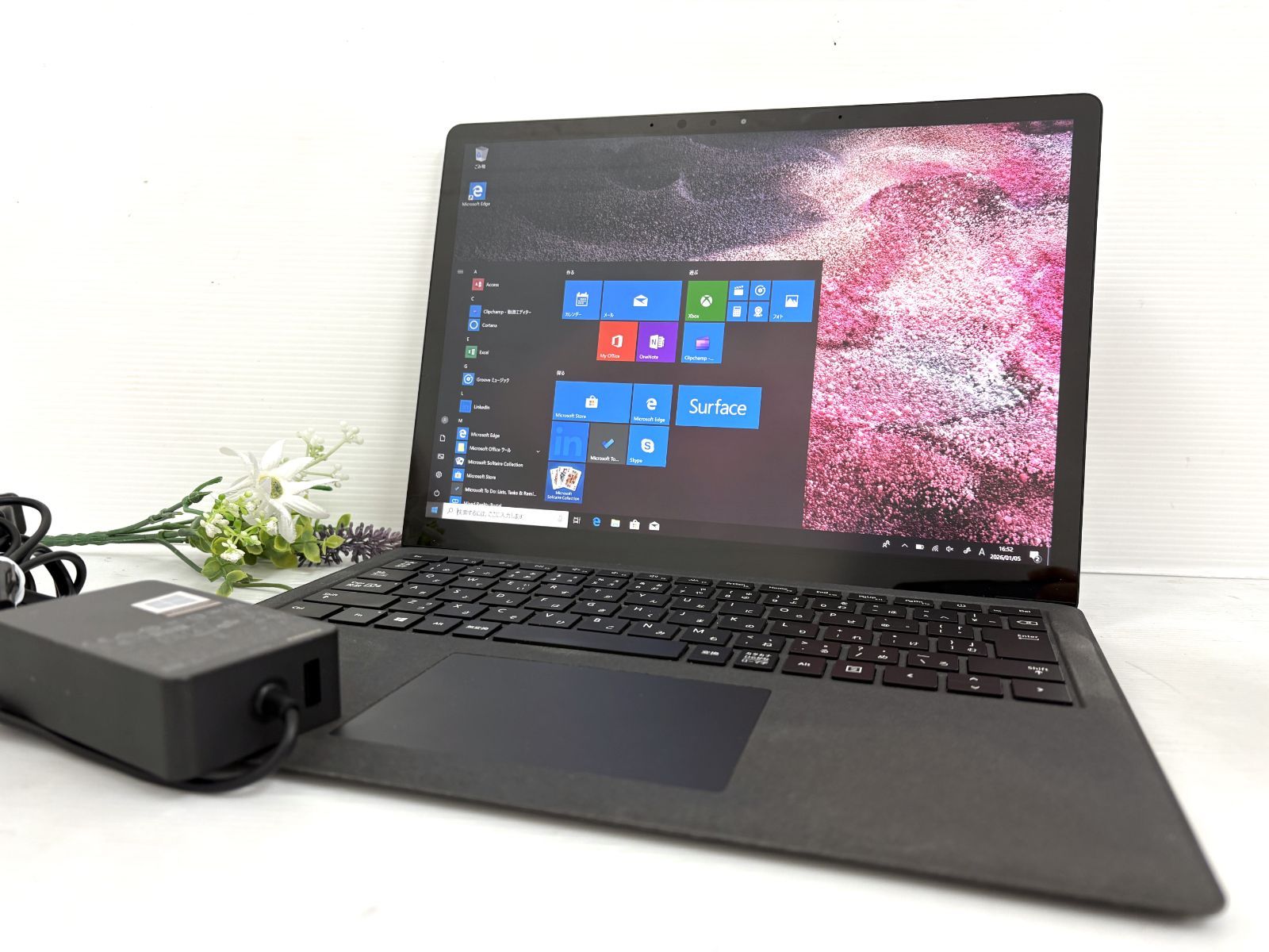 バッテリー良好 Microsoft Surface LapTop 2 model 1769 Core i 7 8650 U 1 9 Ghz RAM 16 GB SSD 512 13 5インチ Win 10 動作品
