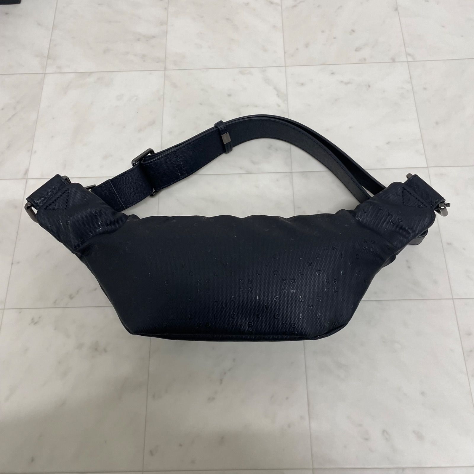 BLVCK Paris (ブラックパリ) ボディバッグ ブラック 楽天市場】BLVCK PARIS ブラックパリ ボディバッグ ブラック ロゴ入り