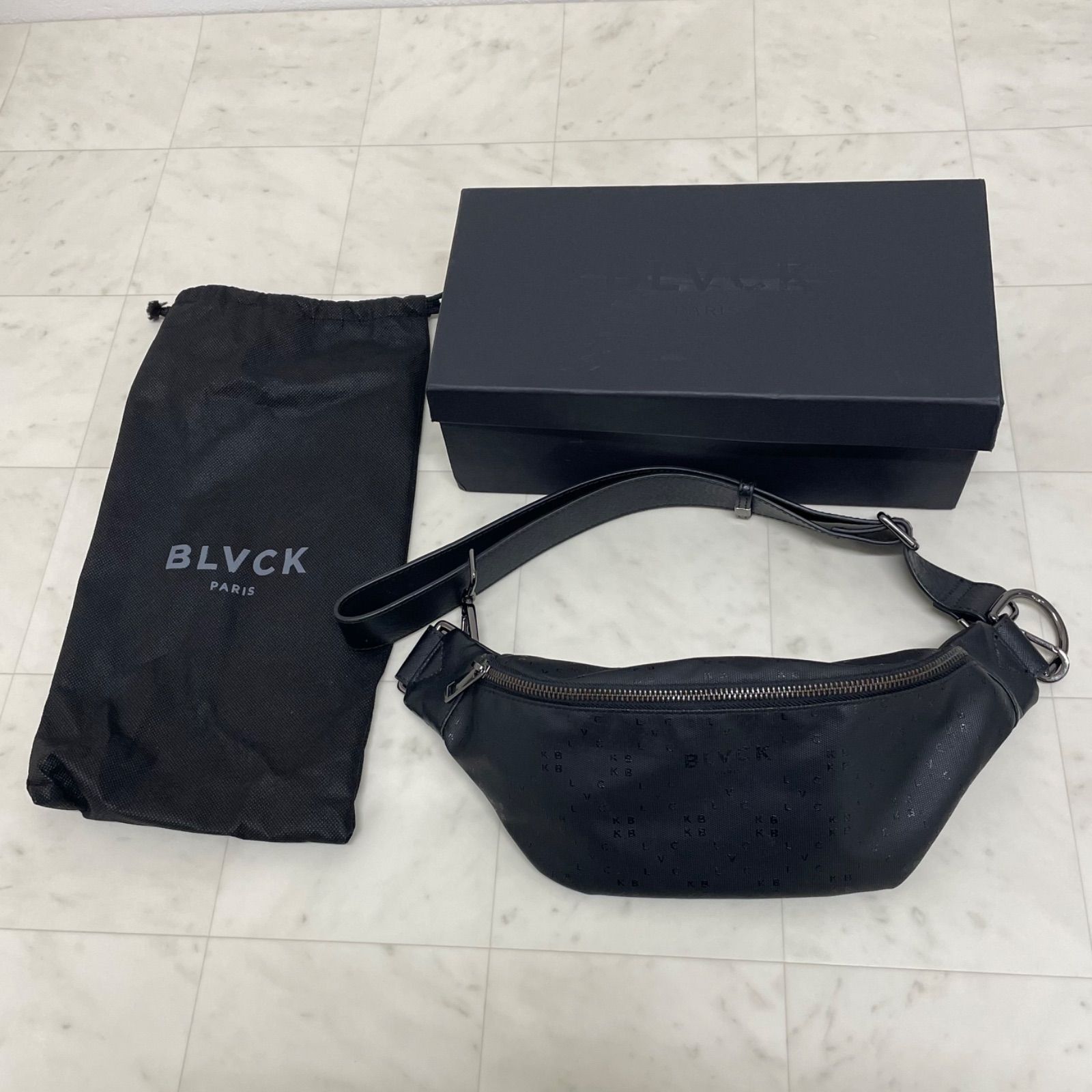 ◎BLVCK PARIS ブラックパリ BLVCK Bum Bag モノグラム柄 ボディバッグ サイファーノレザー 黒色系