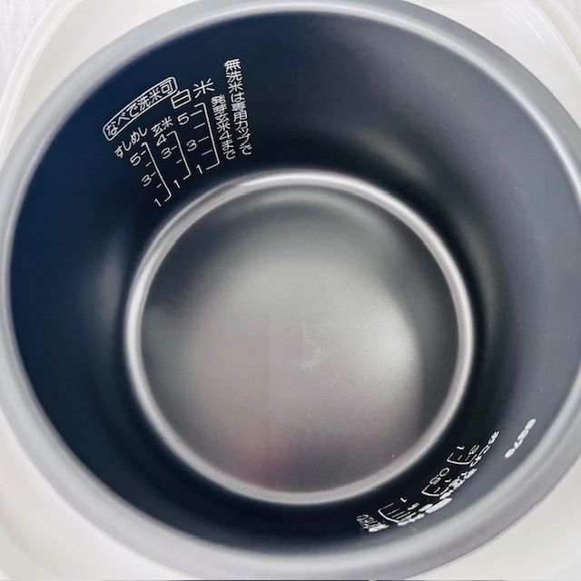 未使用品】象印 マイコン式 炊飯器 5.5合炊き NS-WE10-WB ホワイト系