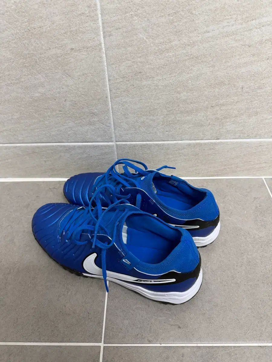 ナイキ ティエンポ レジェンド10 プロ TF フットサルシューズ シューズ サッカー フットサル