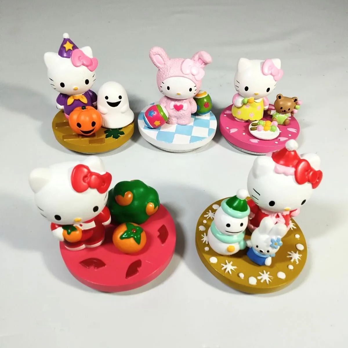 ハローキティアロマキャンドル キャラクター人形(蓋)5個、ガラス容器5