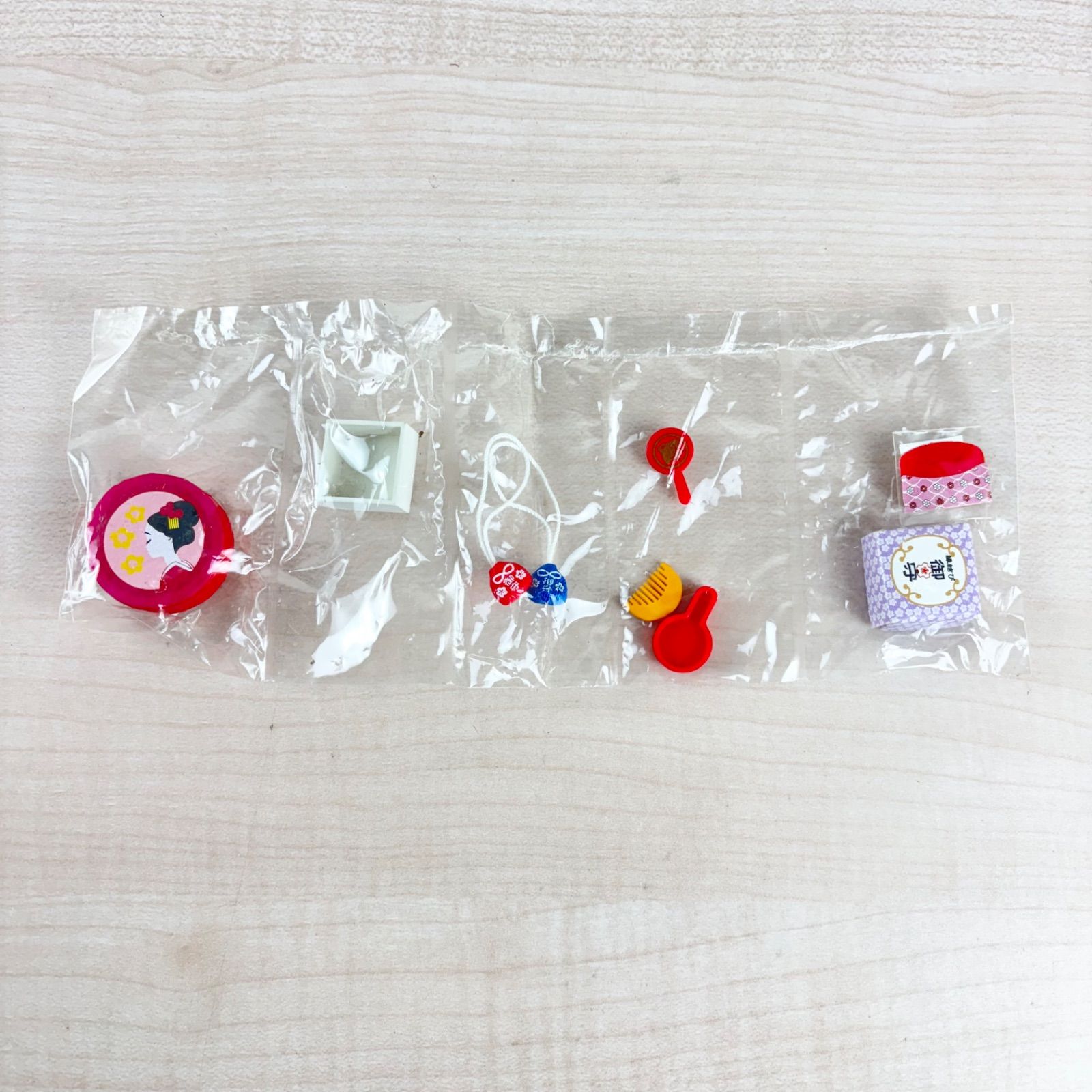 【新品・未開封】リーメント 京都に恋してる 京都に恋してる 未開封2個 開封済みバラ2個はおまけ ミニチュア - メルカリ