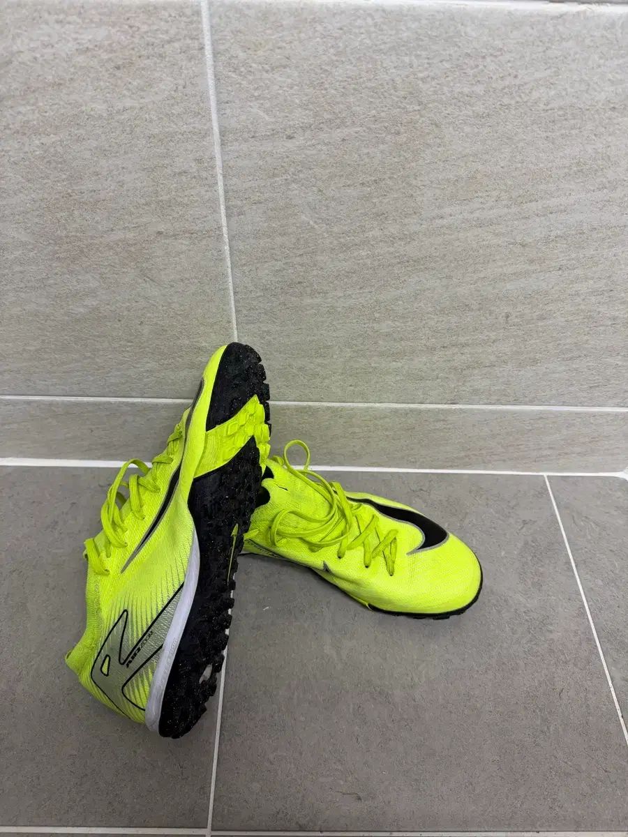 ナイキ マーキュリアル ヴェイパー 16 プロ TF