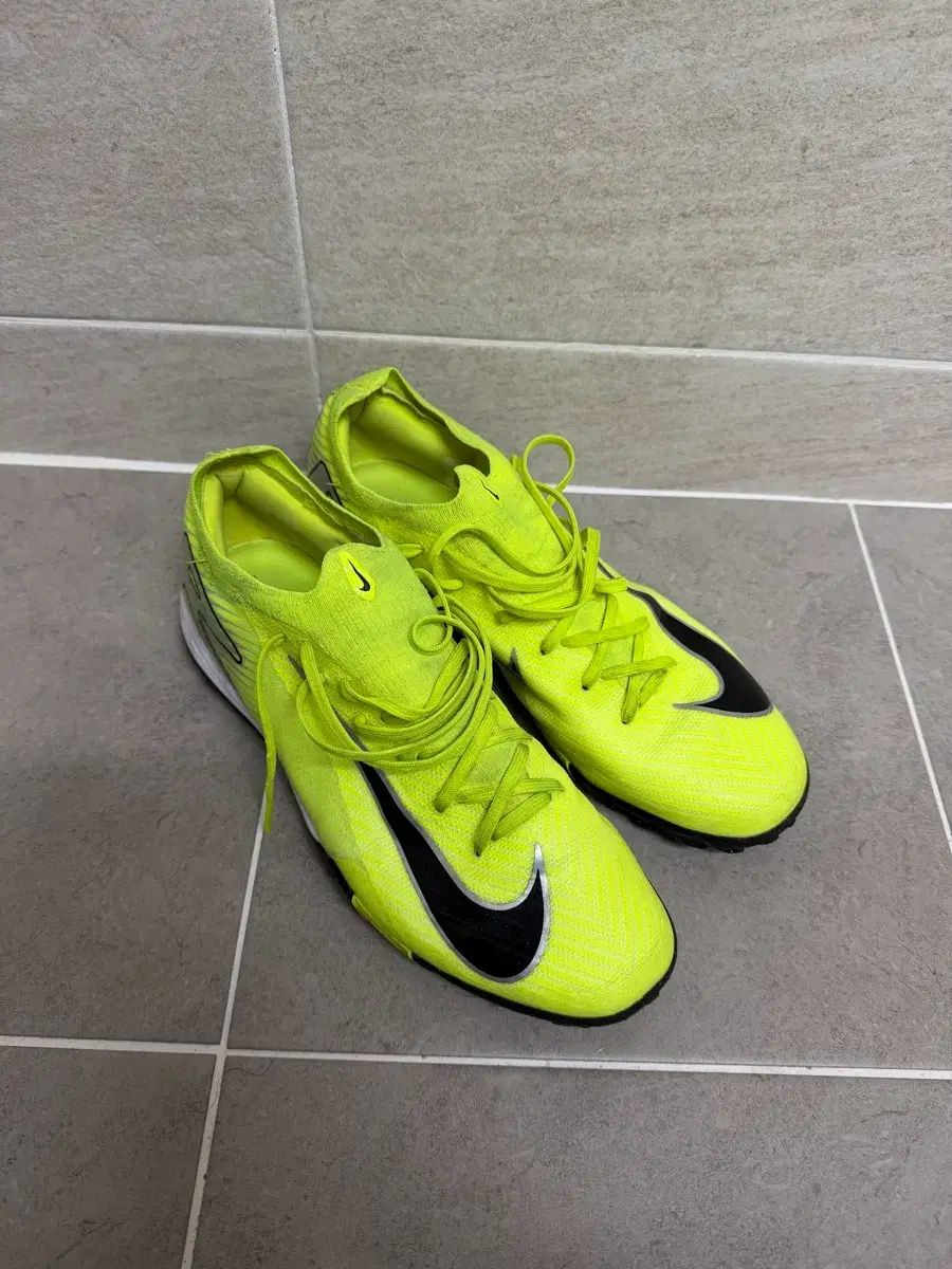 ナイキ マーキュリアル ヴェイパー 16 プロ TF