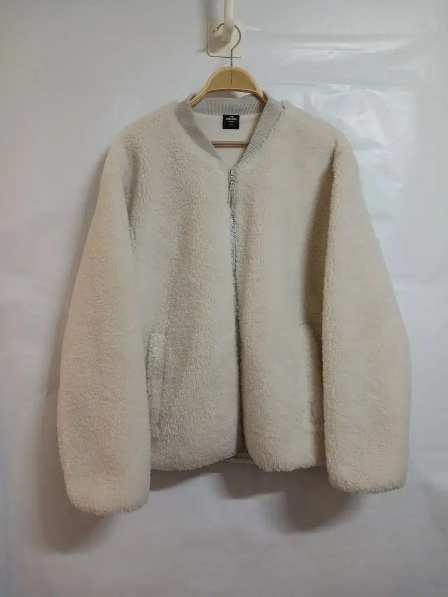 XL 105 アイダー レディース ノーカラー フリース ボア クリーム