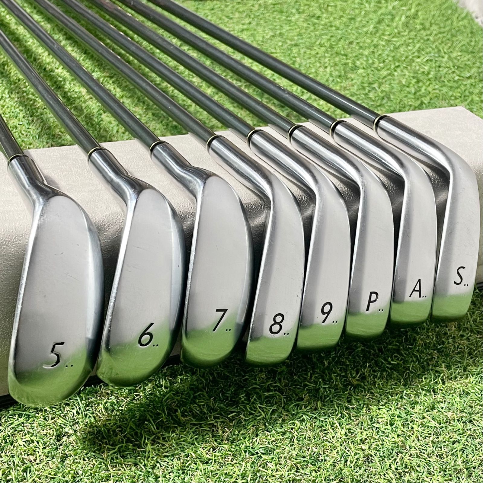 PRGR 905 SPEED IRONS アイアンセット8本 5-9PAS PRGR 905 SPEED IRONS アイアンセット8本 5-9PAS PRGR 905 SPEED IRONS
