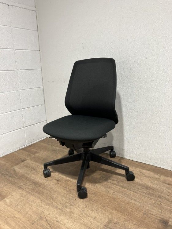 アウトレット品 ウチダ ニンバスチェア NA 100 BBAL ブラック