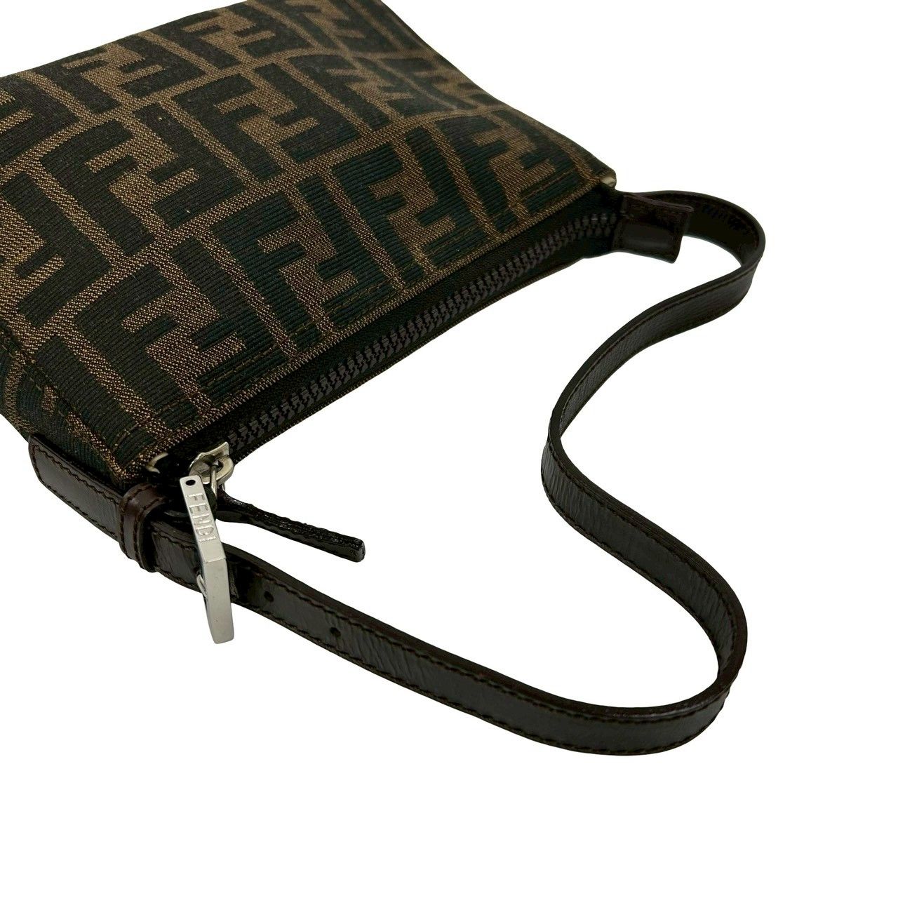 フェンディ ズッカ ショルダーバッグ レザー FF ブラック FENDI（フェンディ） ショルダーバッグ LUI ルイ ミディアム 7VA672