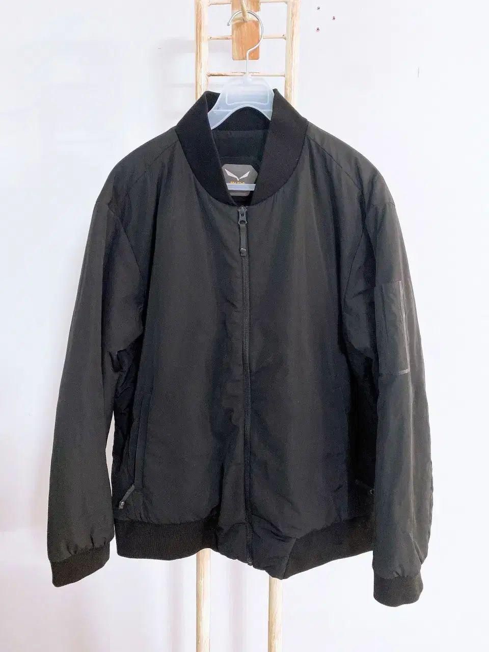 モンヴィンテージ 105 SELEWA メンズ ブラック 超軽量 ブルゾン アウター