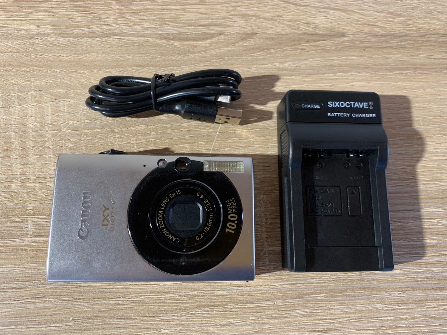 7515 Canon IXY DIGITAL 25 IS シルバー デジカメ