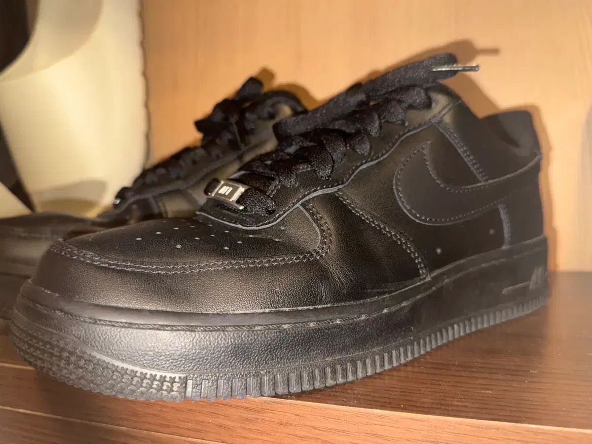 ナイキ オールブラック 260 ほぼ