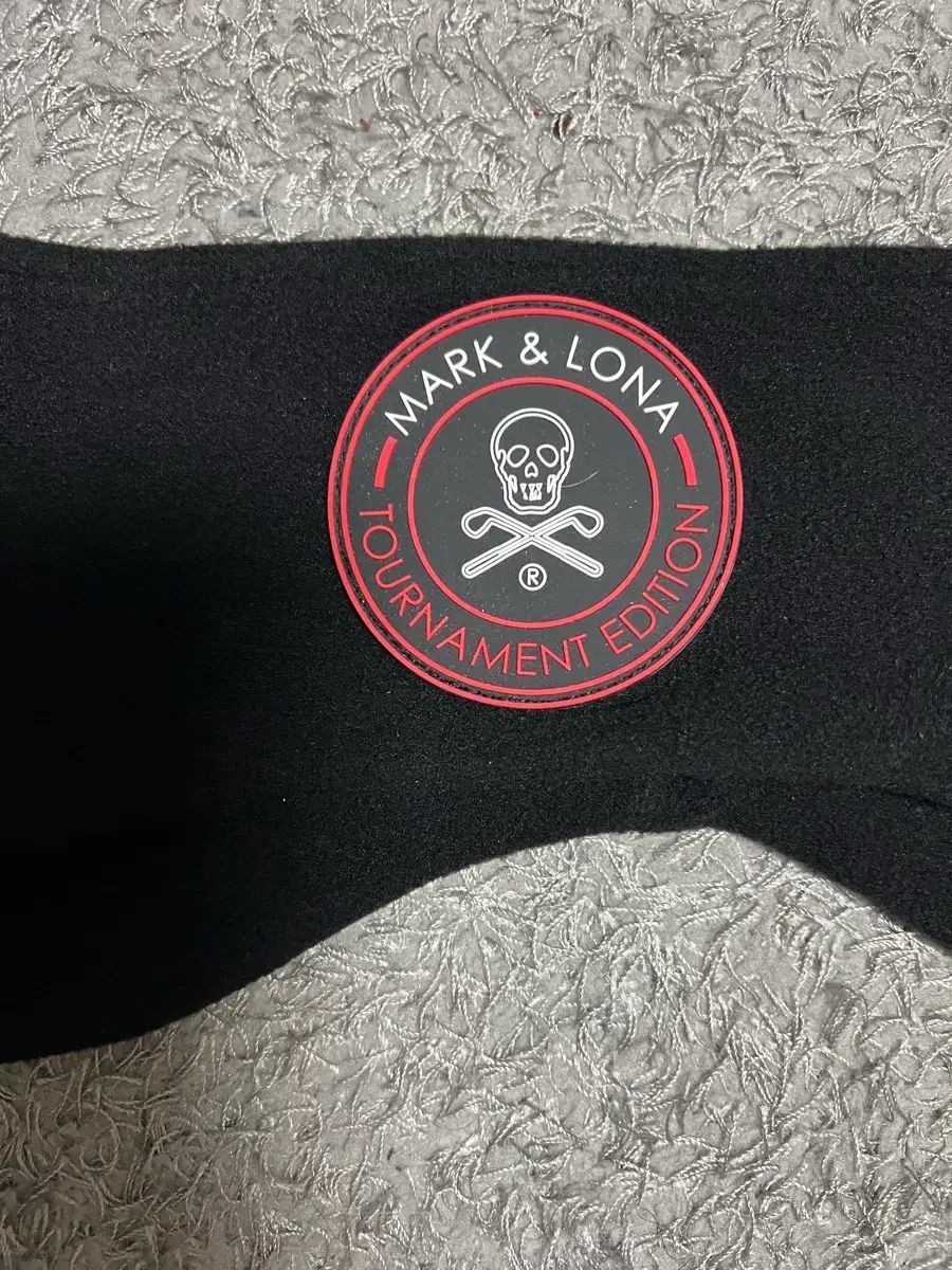 MARK LONA マークアンドロナ ブラック ゴルフ ウォーマー