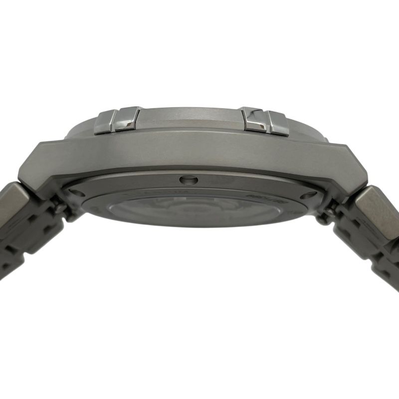 オートマティック チタニウム