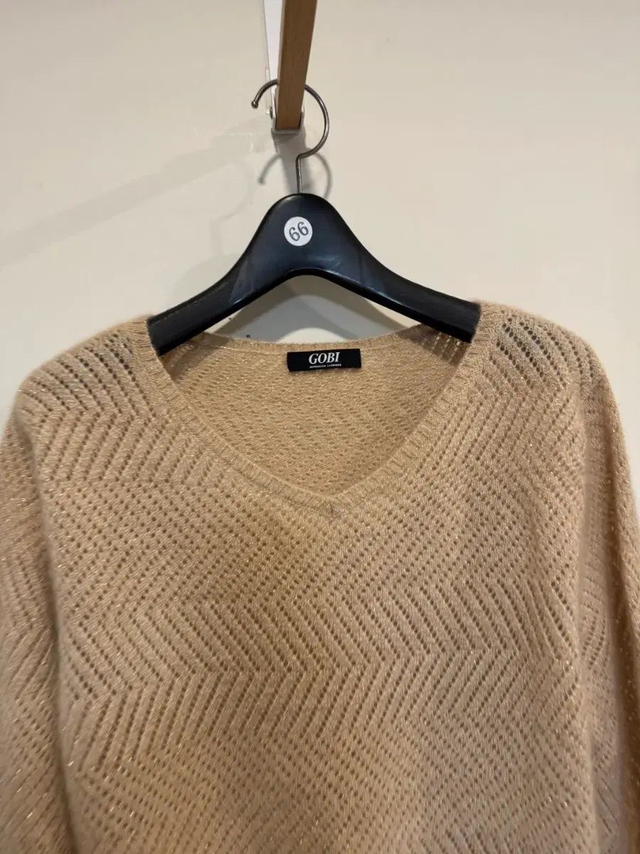 GOBI ゴビ Vネック ニット セーター ベージュ