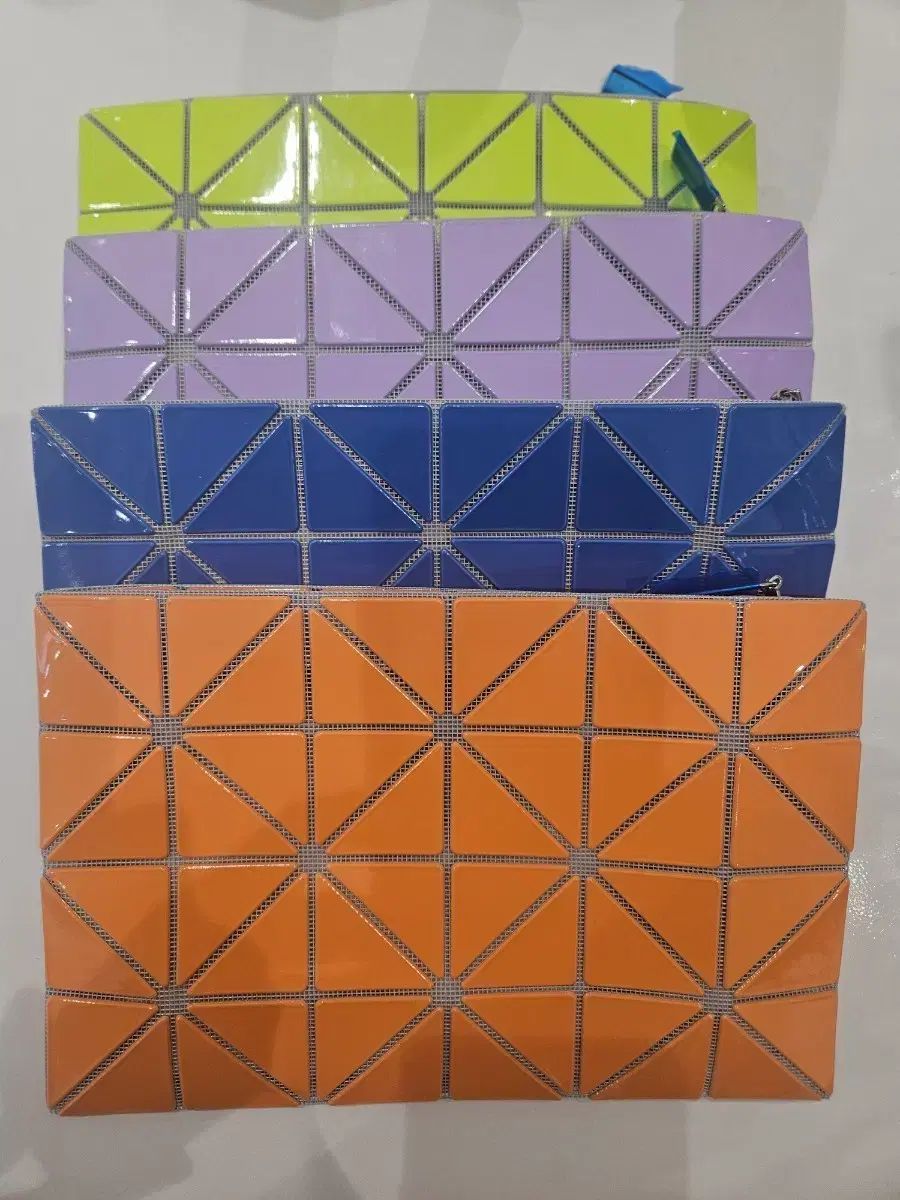 バオバオstクラッチバッグ オレンジ パープル ブルー 蛍光
