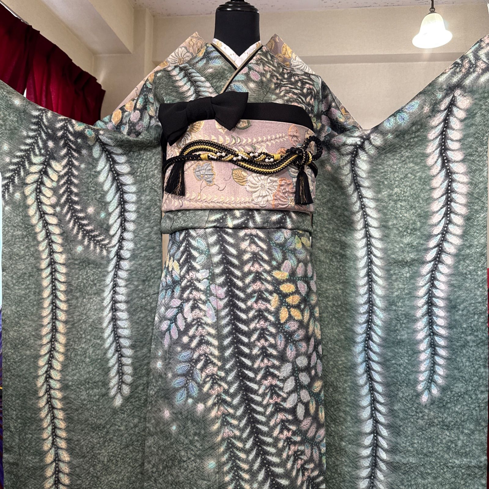 振袖フルセット、正絹やまと誂製、半襟重ね衿、帯揚げ帯締め、袋帯、襦袢、ガード加工 振袖フルセット、正絹やまと誂製、半襟重ね衿、帯揚げ帯締め、袋帯