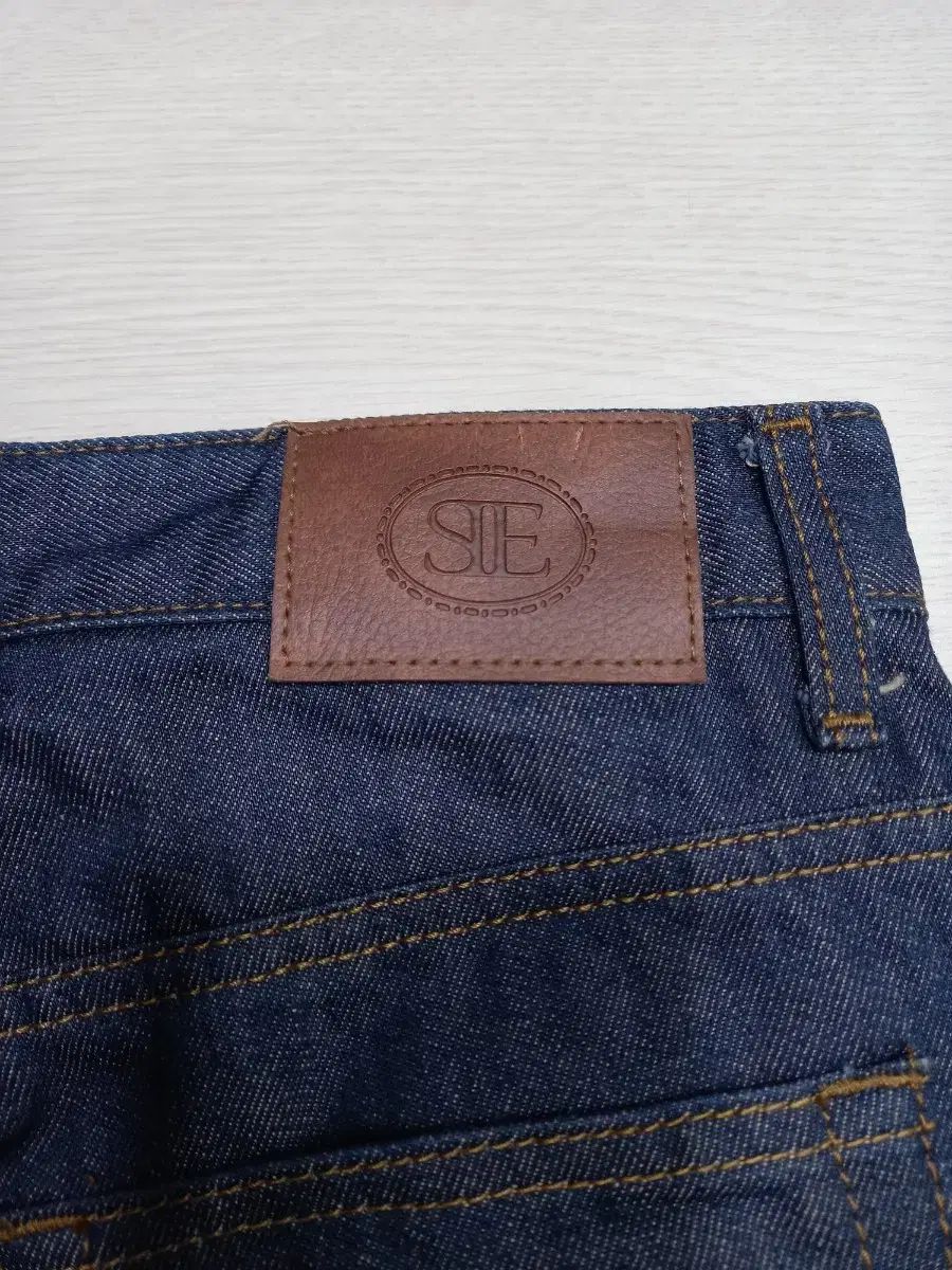  26 sienne Kor ハイウエスト テーパード インディゴデニム 605 その他 デニム ジーンズ