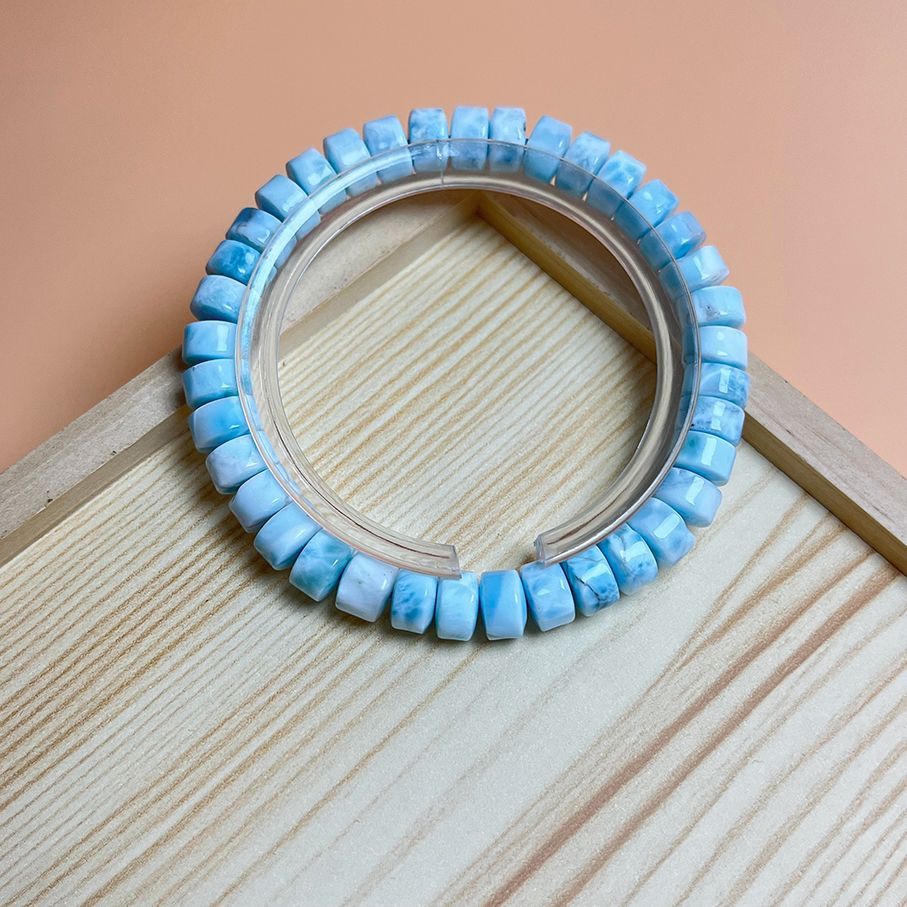 天然水晶 50 Aドミニカ共和国産のラリマー ボタンブレス 天然石 開運 金運 8*5 mm ZB 9955