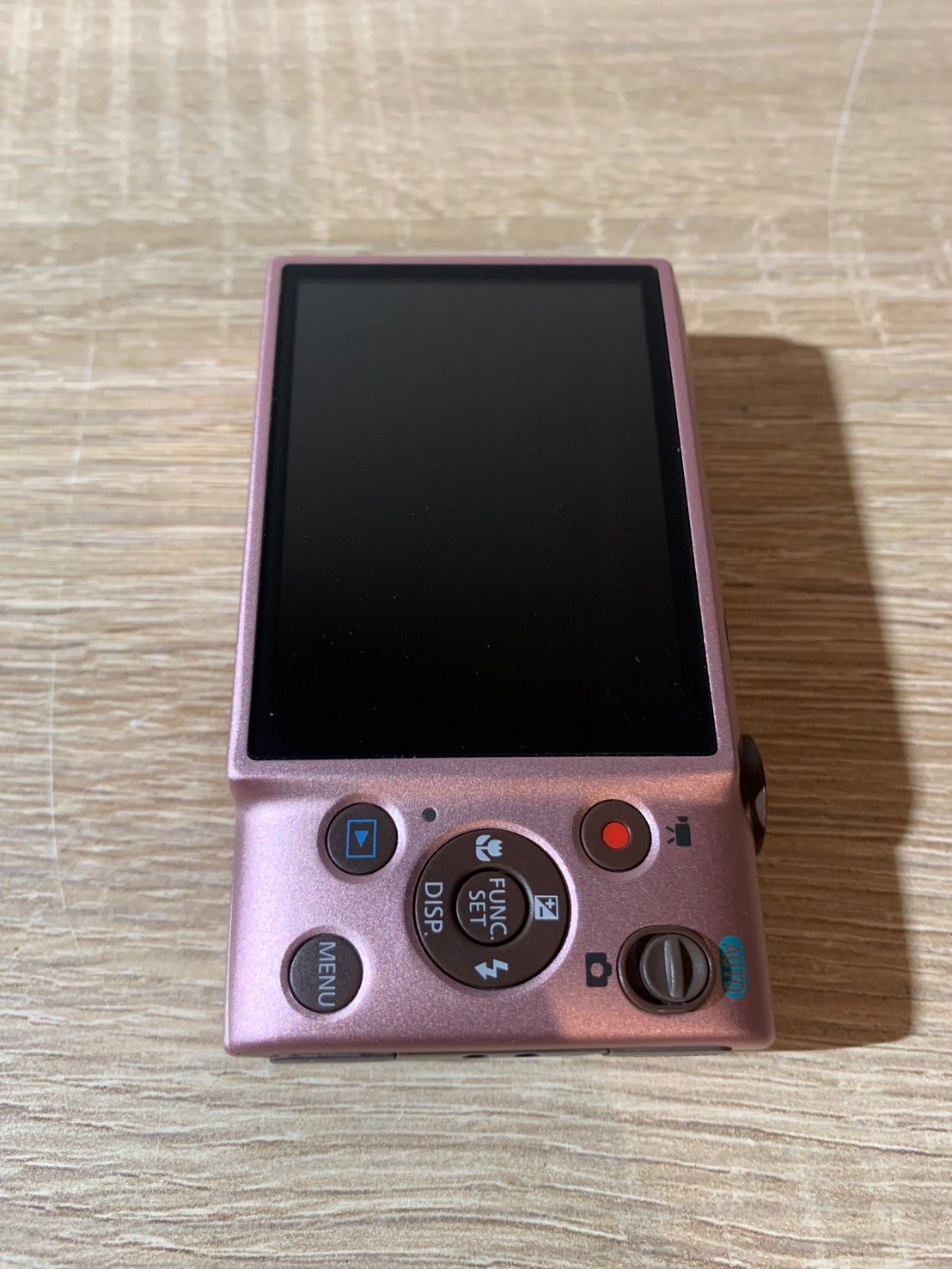 ピンク デジカメ