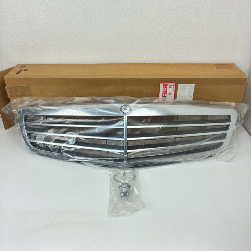 ベンツ Cクラス 未使用級 W204 Fグリル ボンネットマスコット　A204 美品 Mercedes-Benz ベンツ Cクラス グリル ボンネットマスコット