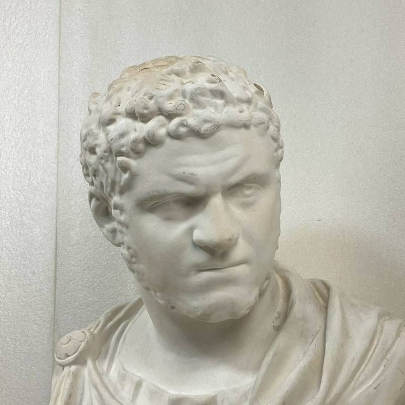 石膏像 デッサン